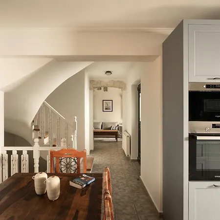 Dionysus Аргостолион