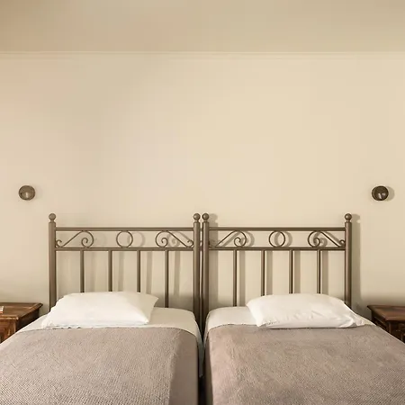 Dionysus * Argostoli (Kefalonia)